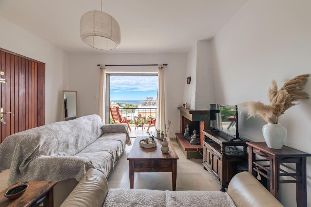 Seaside Escape Apartment Saronida 외부 사진